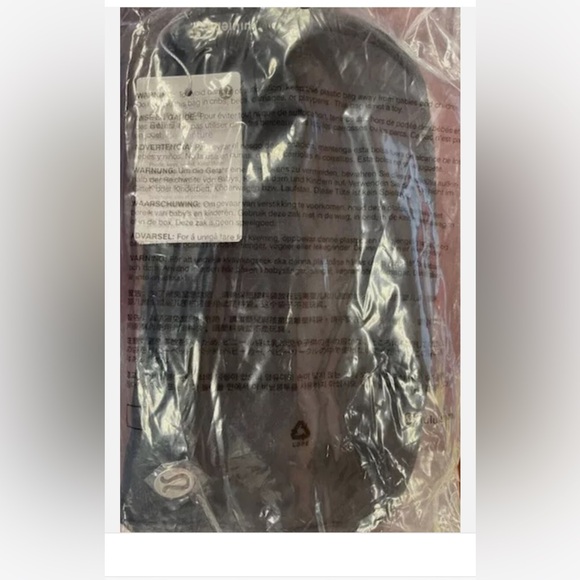 NWT Lululemon everywhere belt bag - Picture 7 of 7